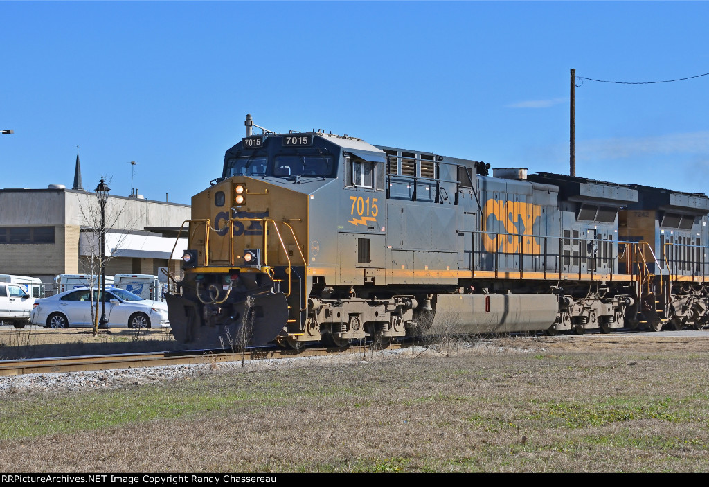 CSXT 7015